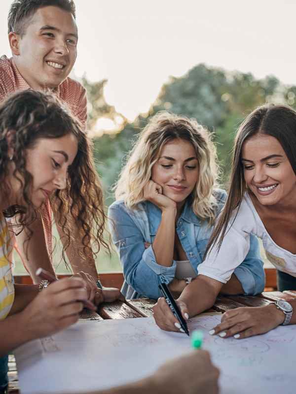 How-to-Find-Your-Tribe-in-a-New-Country