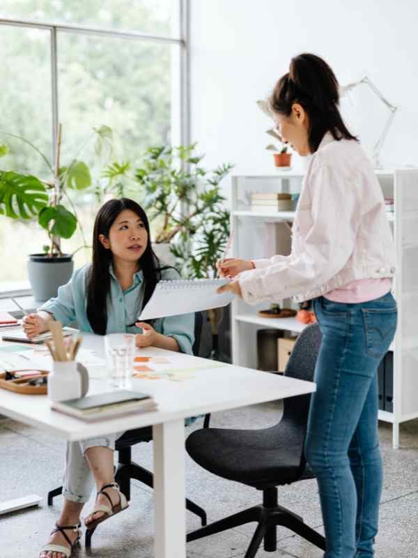 Workplace-Etiquette-Newcomers-Should-Follow