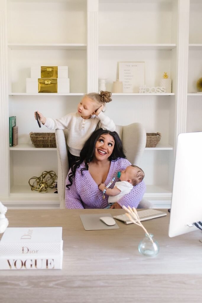 Ways-to-Thrive-Emotionally-as-a-Single-Mother-in-a-New-Country